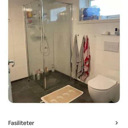 3 Bedrooms Apartment! Location In *