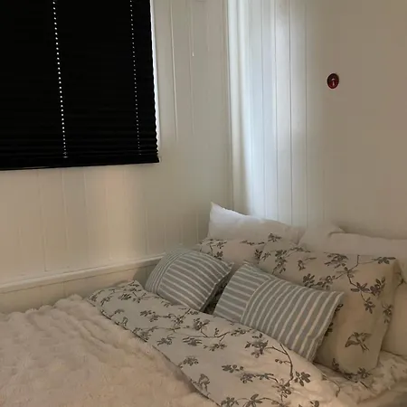 3 Bedrooms Apartment! Location In Apartamento *